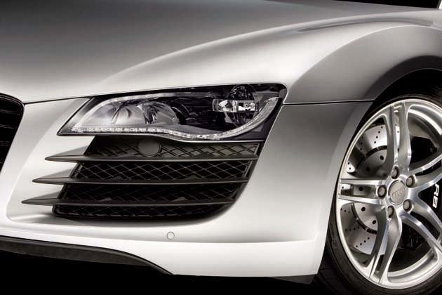 Ca. 3000 € gespart. Audi R8 LED Scheinwerfer Reparatur