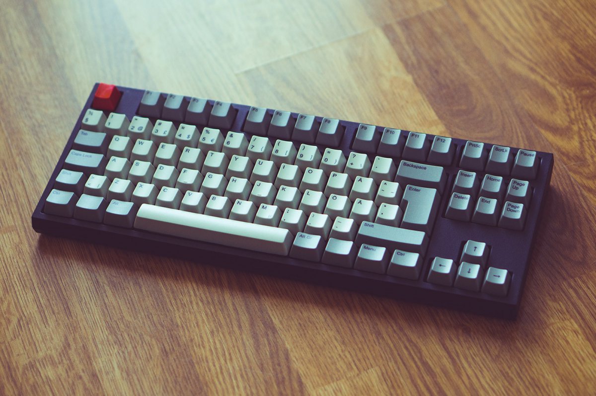 Ein Ganzer Pc In Der Tastatur Dank Raspberry Pi 2 Heise Online
