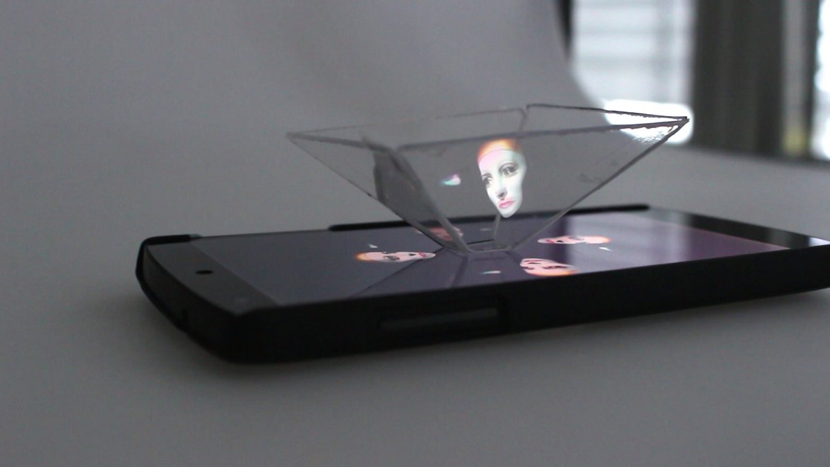 Smartphone Hologramm 3d Videos Mit Cd Hullen Upcycling Heise Online