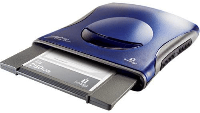 Zip mb. Iomega zip 250. Iomega и zip Drive. Дисковод zip 250mb. Iomega zip USB.