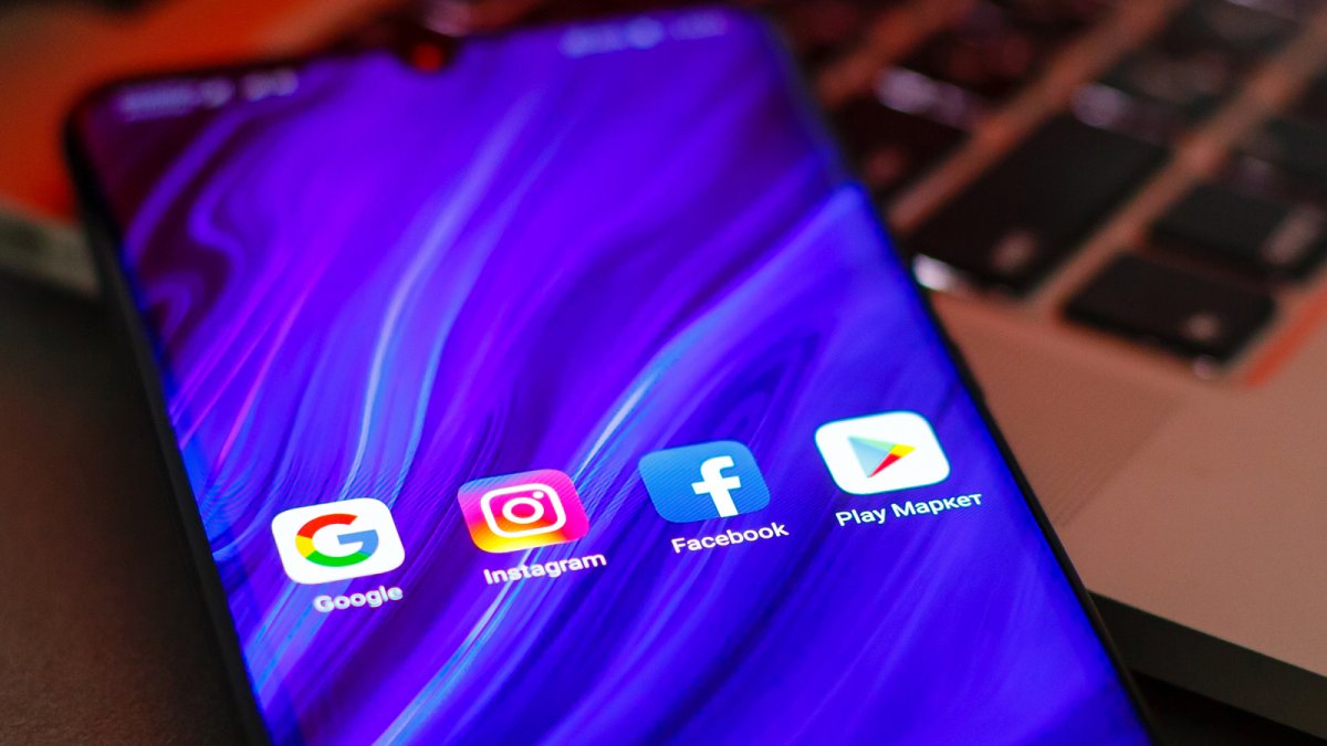 Amnesty: Facebook und Google verletzten elementare Menschenrechte