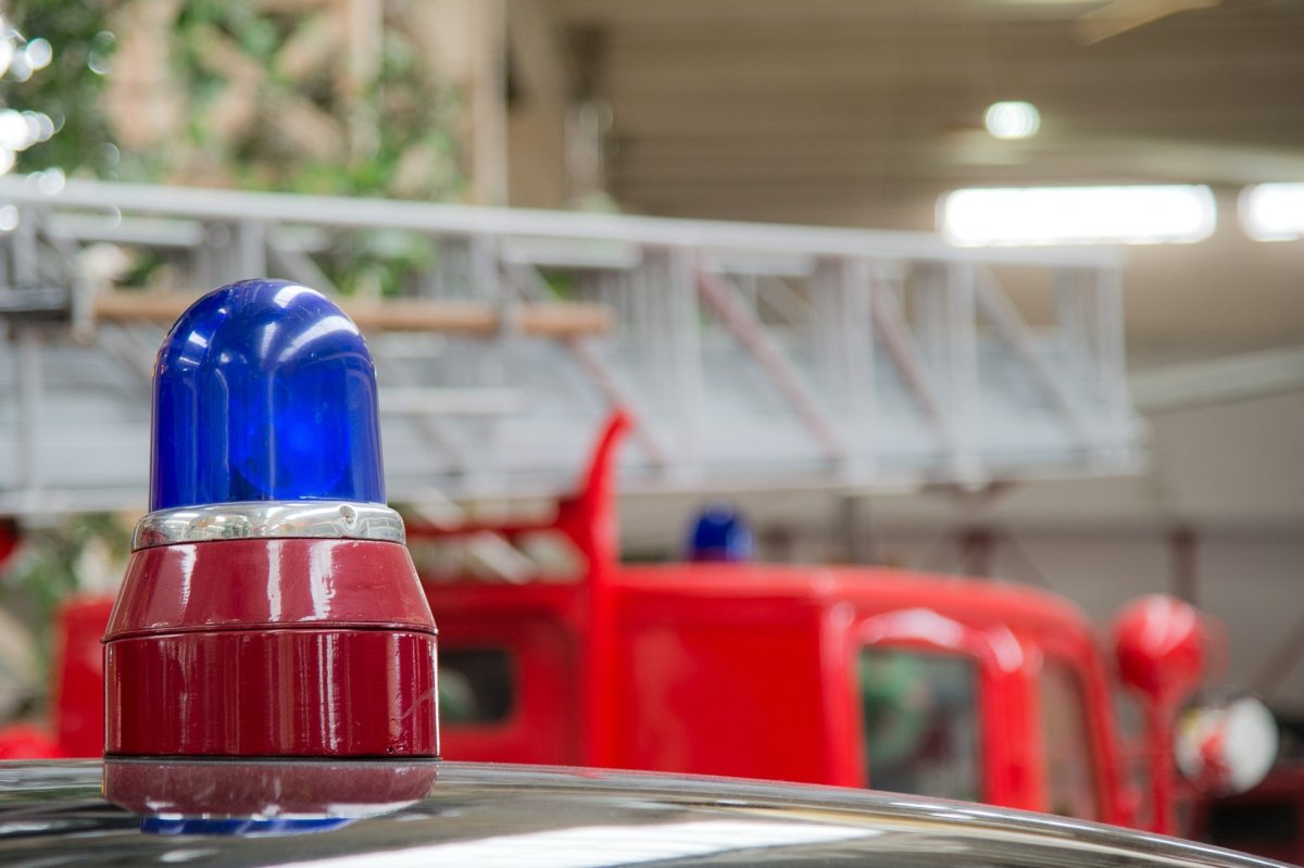 Anders, aber machbar: Feuerwehren bereiten sich auf E-Auto-Brände vor