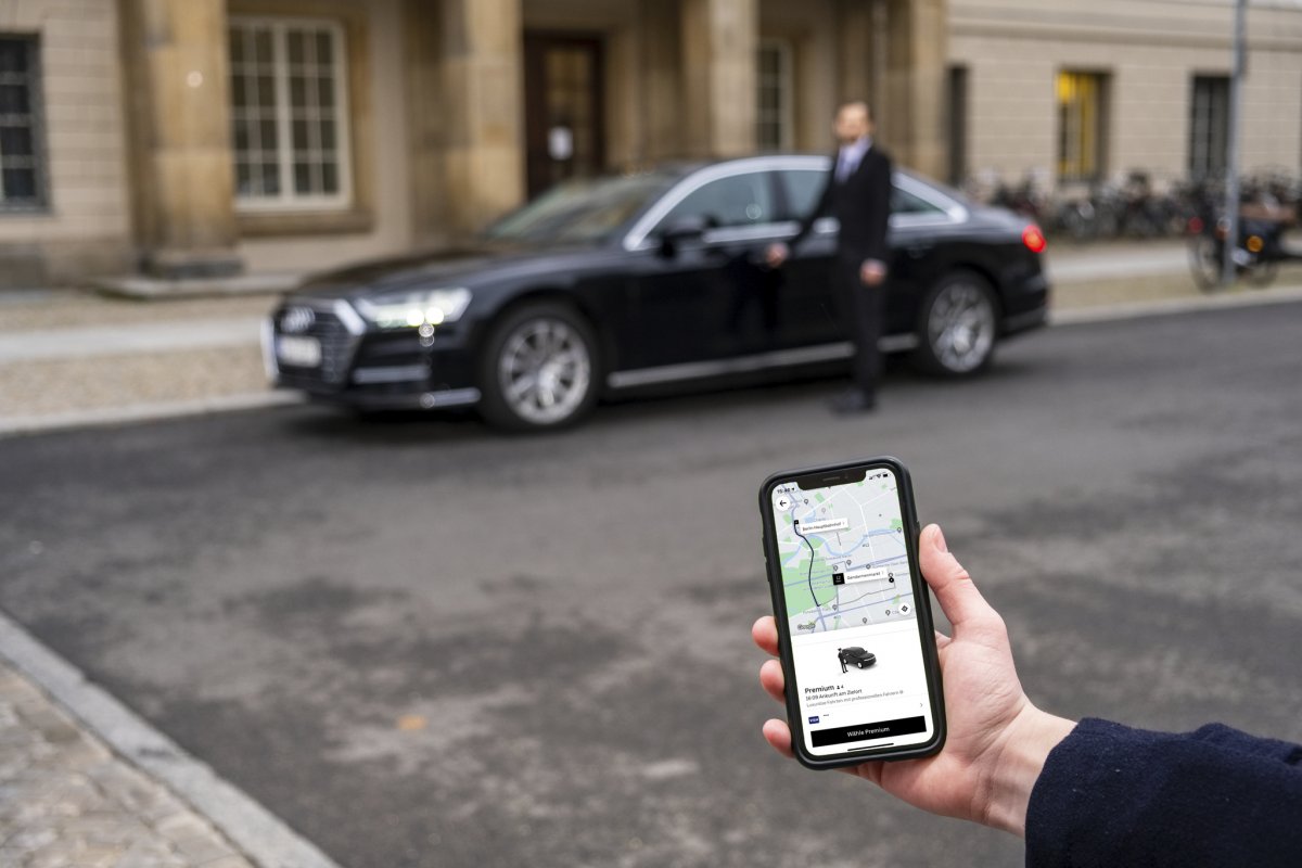 Limousinen-Service Uber Premium in Deutschland gestartet.