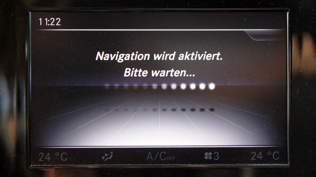 Analyse zu Navigationssystemen ab Werk: Das Update-Drama | heise Autos