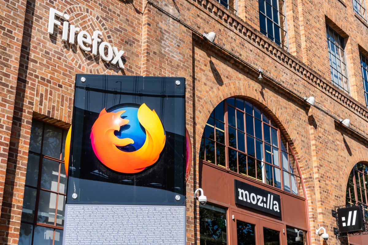 Firefox 99: Data kartu kredit di browser dan dua belas kerentanan keamanan ditutup