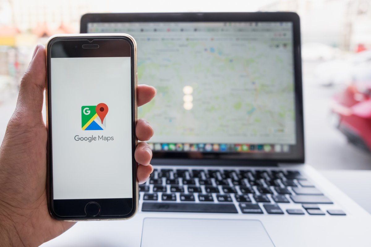 Nawigacja z Google Maps: Sygnalizacja świetlna i ceny dróg jako nowe funkcje