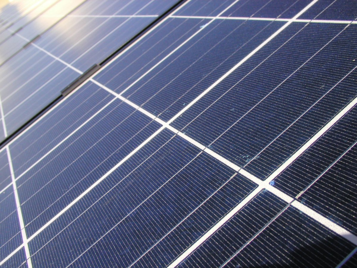 Solarzellen produzieren auch nachts Strom