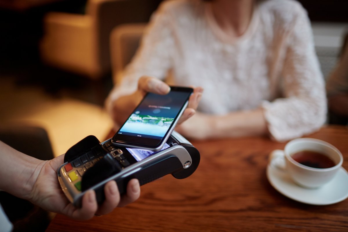 Bayar dengan ponsel cerdas Anda: Google Pay menjadi dompet