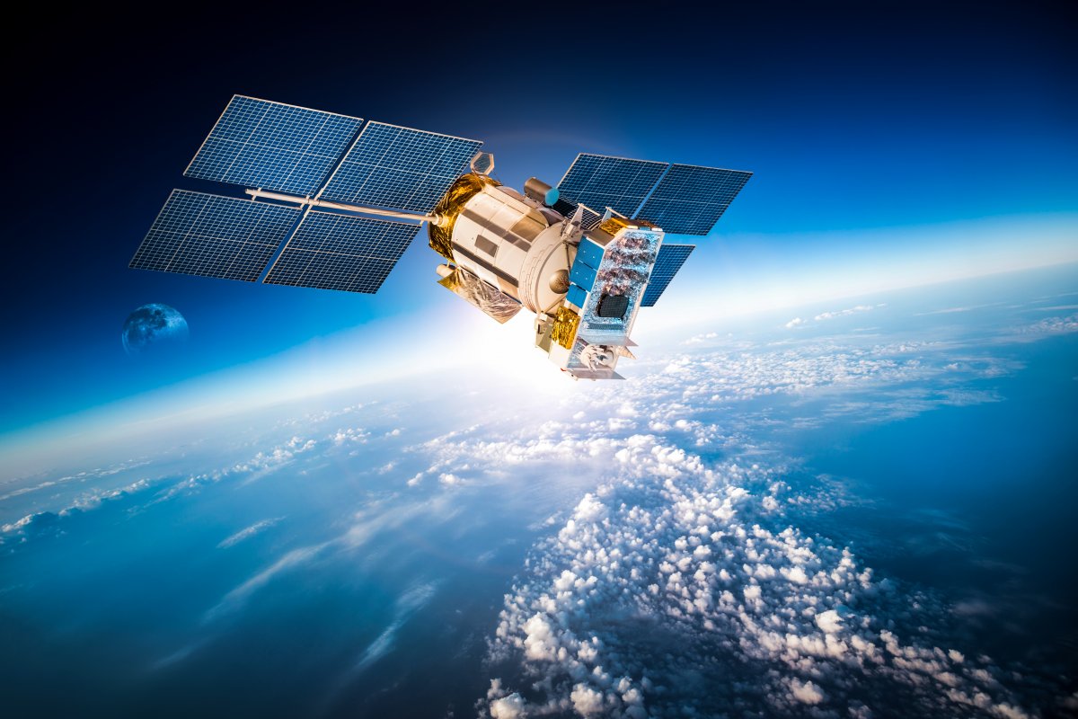 iPhone dengan komunikasi satelit: SpaceX ingin mendahului Apple