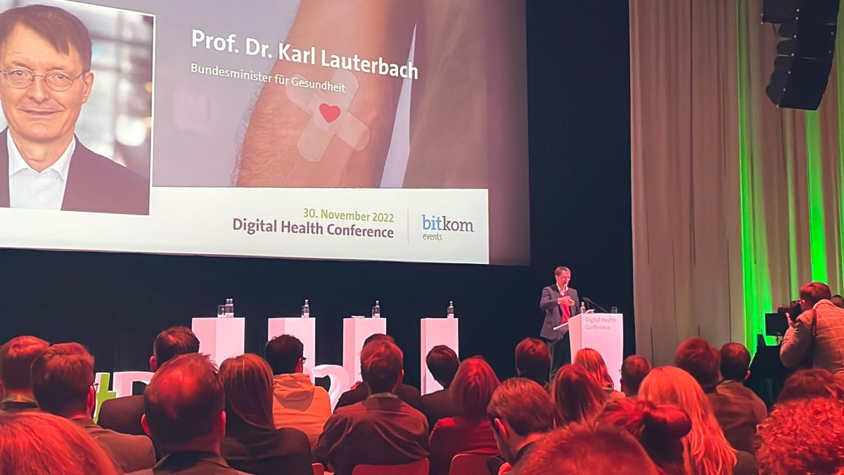 Lauterbach: mehr Daten für die Forschung, statt Konnektoren eher Clouds & Co
