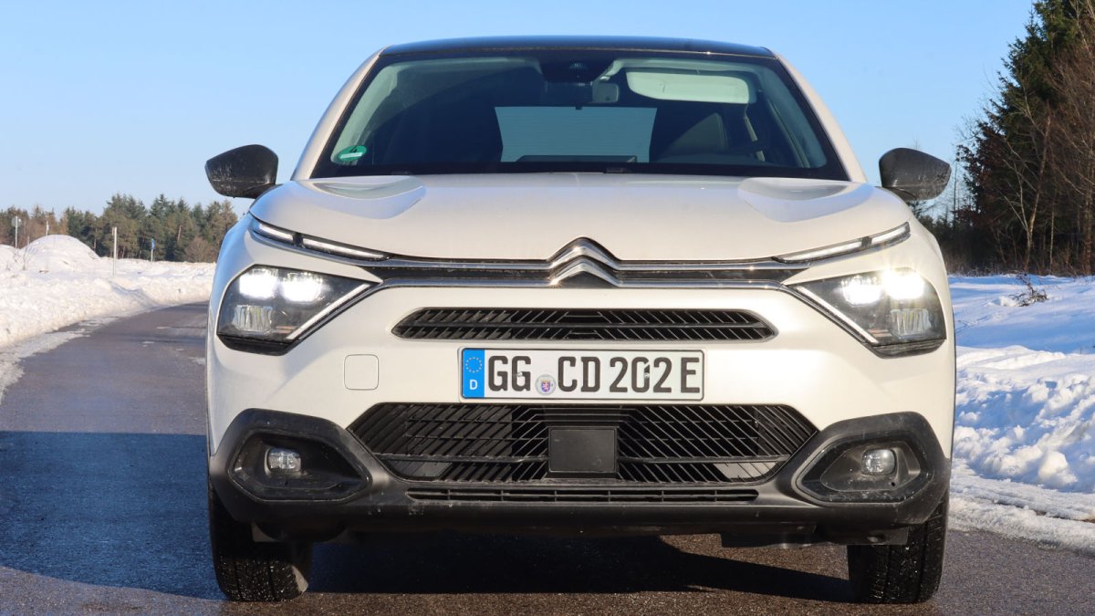 Ulaşım geçişi: Fransa’da elektrikli otomobillerin devlet tarafından ayda 100 avrodan kiralanması