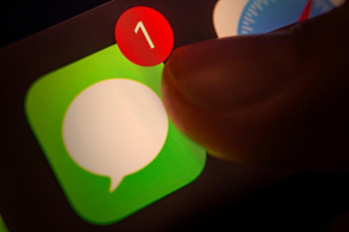 Avrupa'da iMessage: iPhone kullanıcıları kendilerine saklanıyor