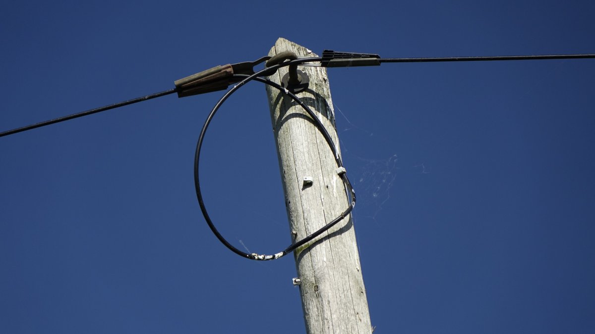 Verwaltungsgericht: Telekom muss Kabelkanäle und Masten für Mitbewerber öffnen​