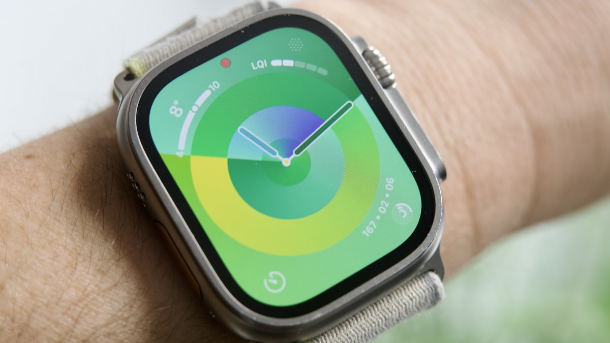 There is no MicroLED display for the Apple Watch