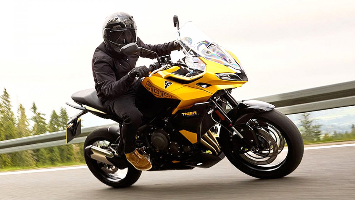New triumph tiger sport top