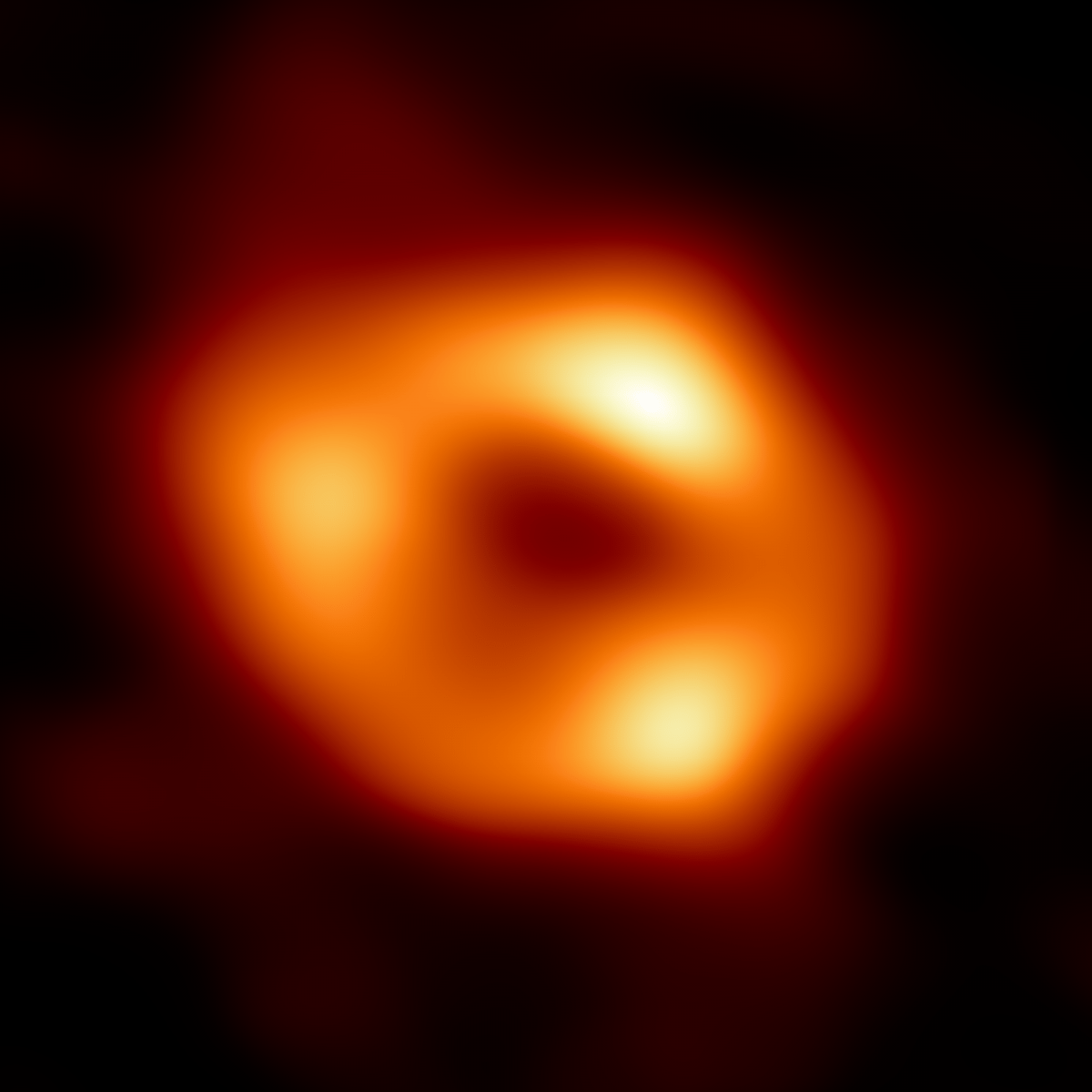 schwarzes-loch-event-horizon-telescope-verteidigt-aufnahme-von
