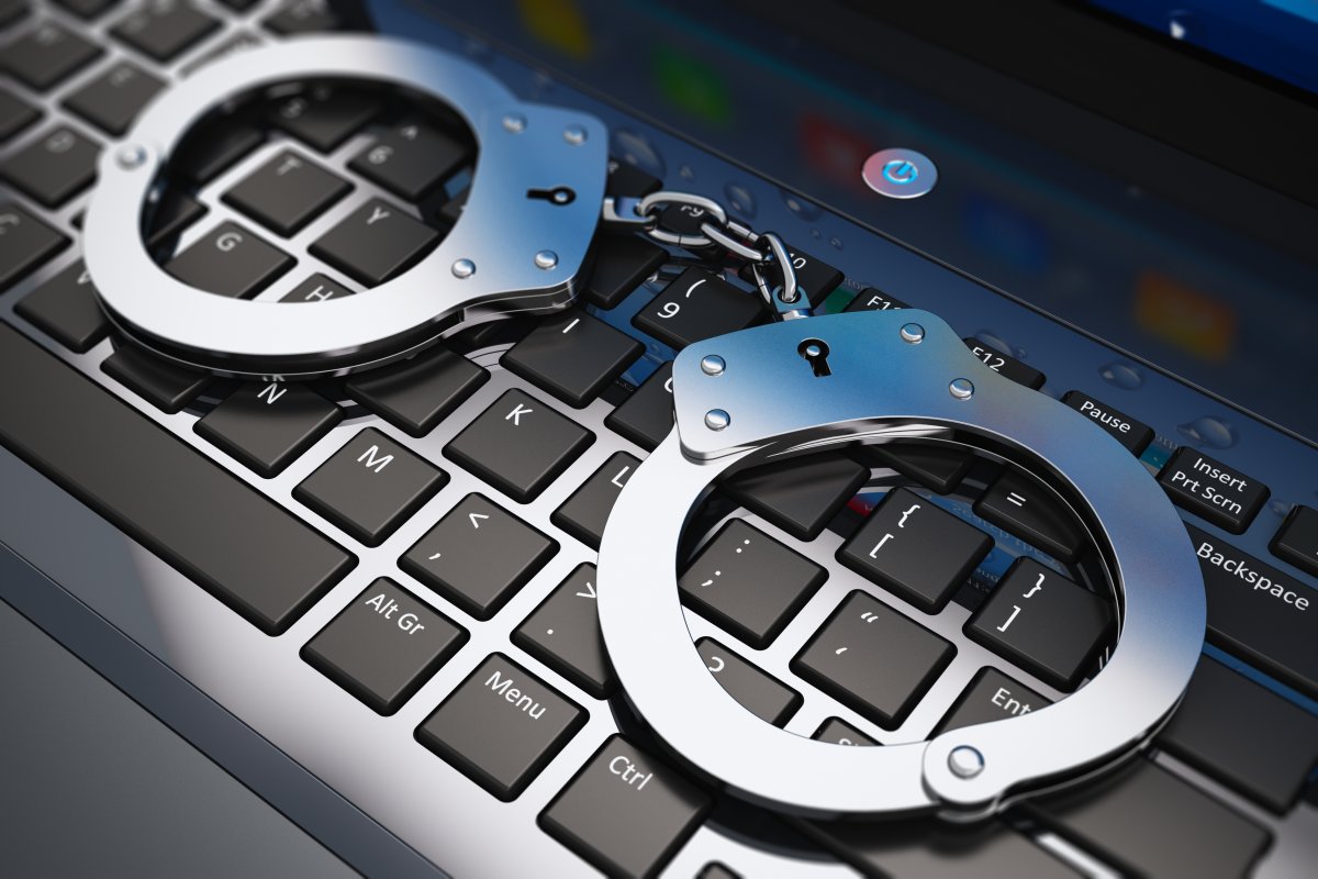 Verbrechernetzwerk ausgehoben: Online-Investmentbetrüger festgenommen