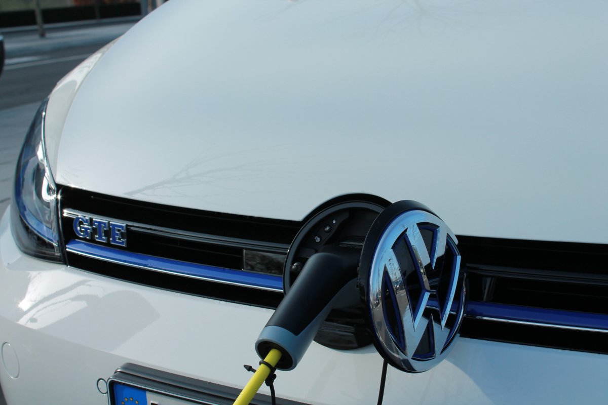 Rekord-bei-Neuzulassungen-von-Elektroautos