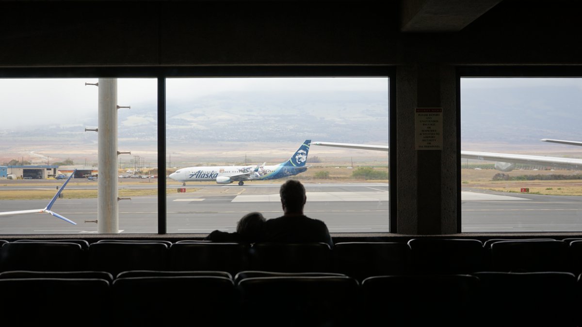 Nach-IT-Ausfall-Alaska-Airlines-setzt-stundenlang-Flugbetrieb-aus