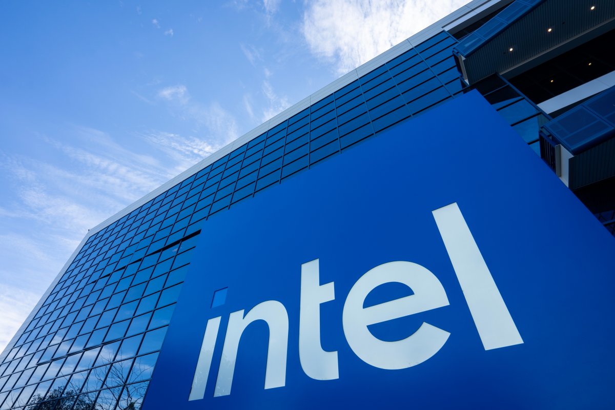 Intel: USA prüfen angeblich Staatsbeteiligung, Aktienkurs zieht weiter an