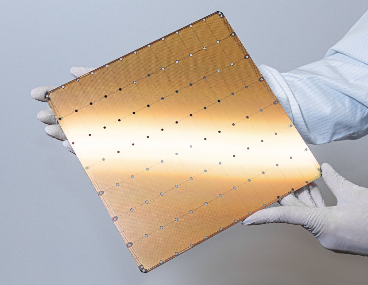 Riesige-Wafer-KI-Beschleuniger-Cerebras-ist-8-1-Milliarden-US-Dollar-wert
