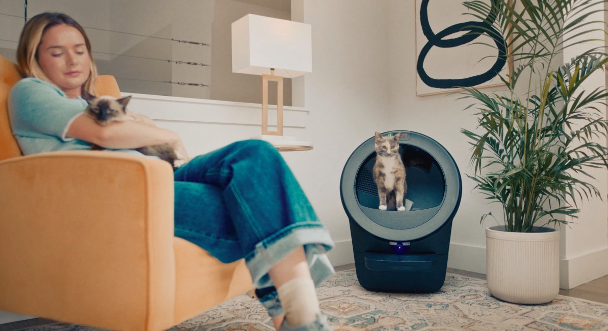 Litter-Robot 5 Pro: Whiskers KI-Katzenklo macht die Katze froh