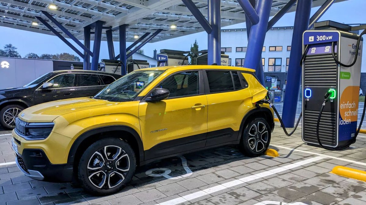 Stellantis-Verluste-durch-Abkehr-von-E-Autos-in-den-USA