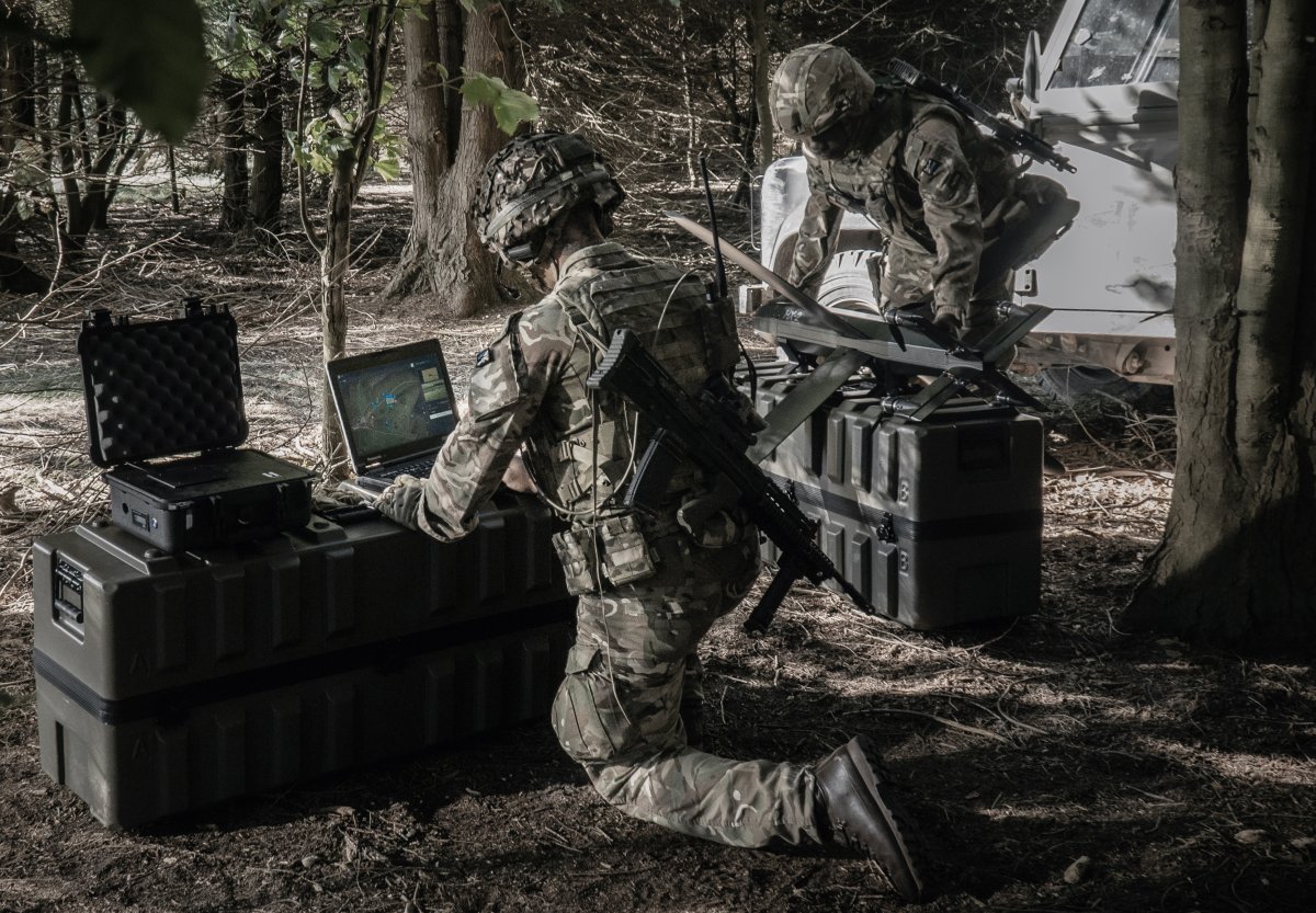 Helsing HX-2: Deutsche KI-Drohne greift Russlands militärisches Hinterland an