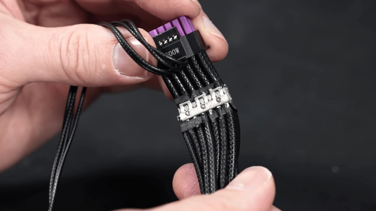 Asus’ „Equalizer“-Kabel für 12V2x6 mit fragwürdigem Nutzen