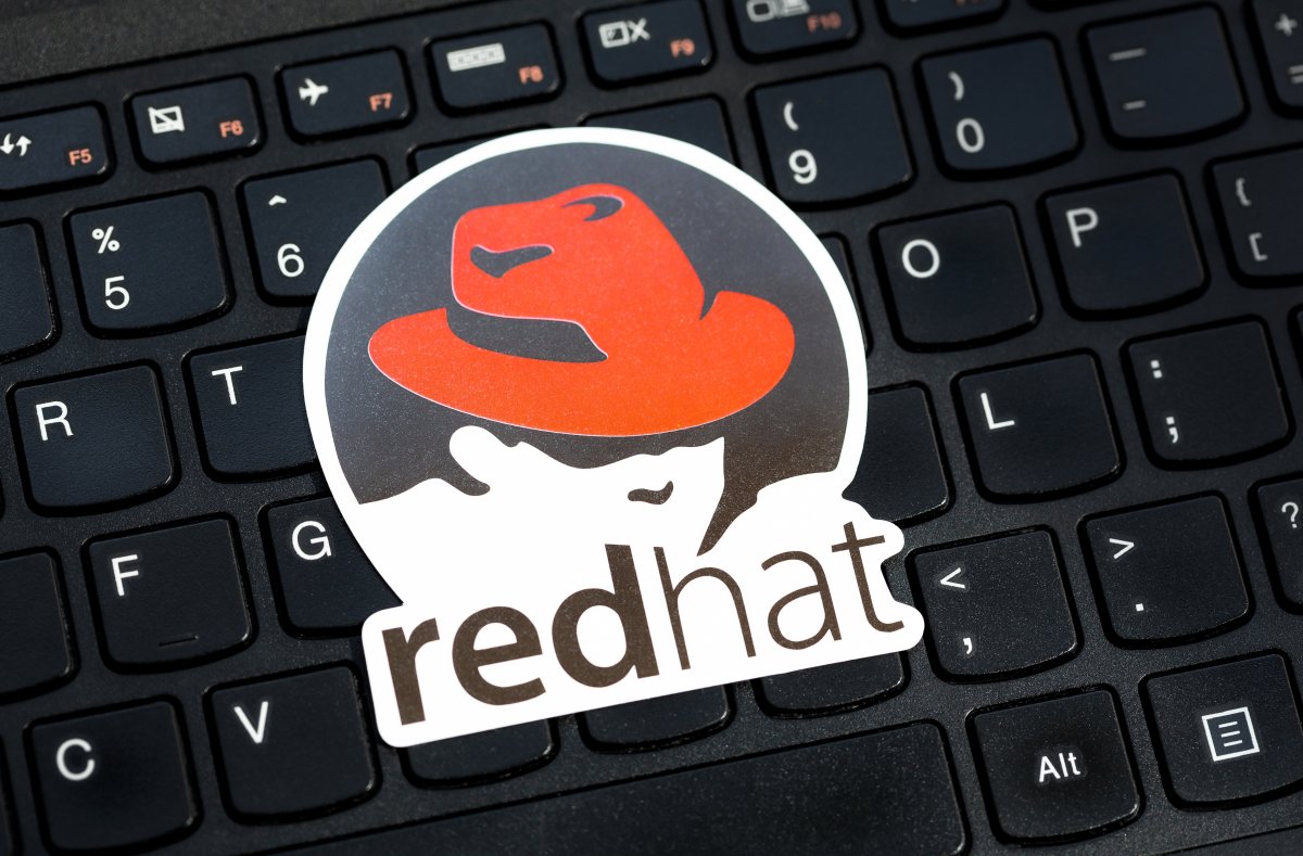 Red Hat: AI 3.4 mit Agenten-Kontrolle und erweiterter Inferenz