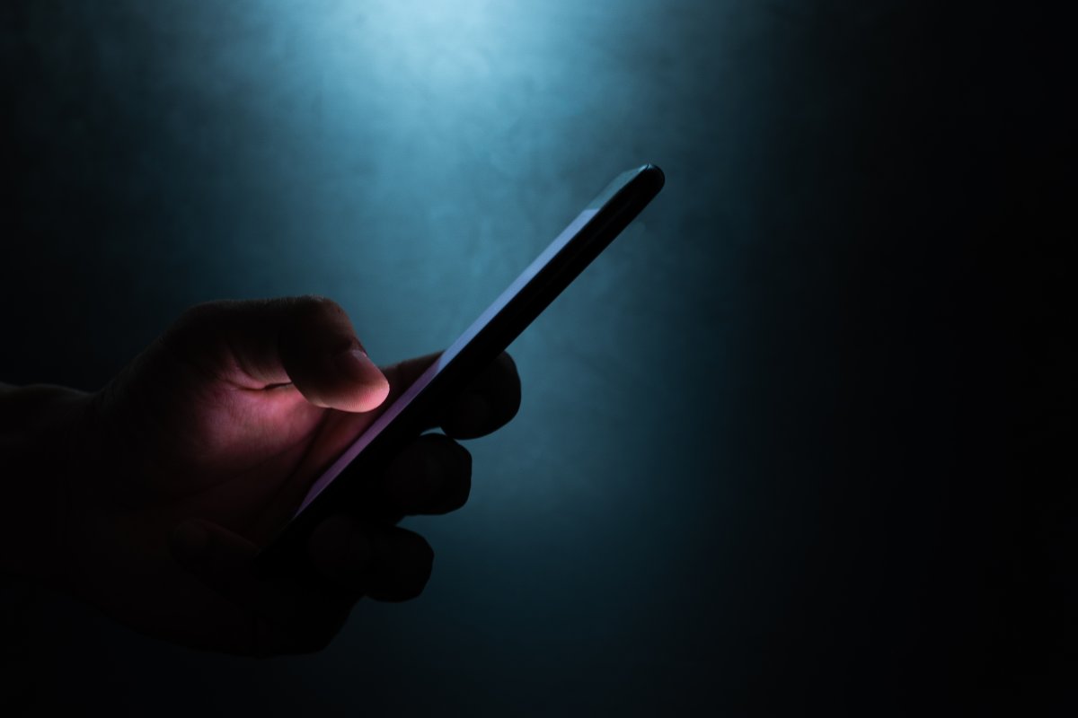 Handy-Spione als Schnäppchen: Italiens boomende Spyware-Schattenindustrie