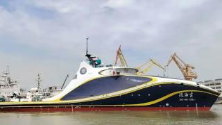 China nimmt erstes autonomes Drohnenträger-Schiff in Betrieb