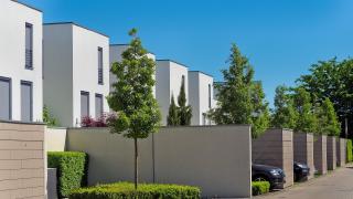 Neue Einfamilienhäuser im deutschen Immobilienmarkt 2023