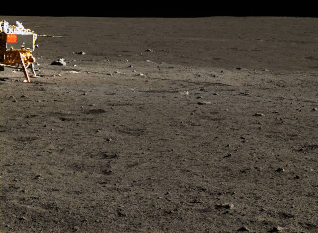 Chang'e 3 und Yutu auf dem Mond