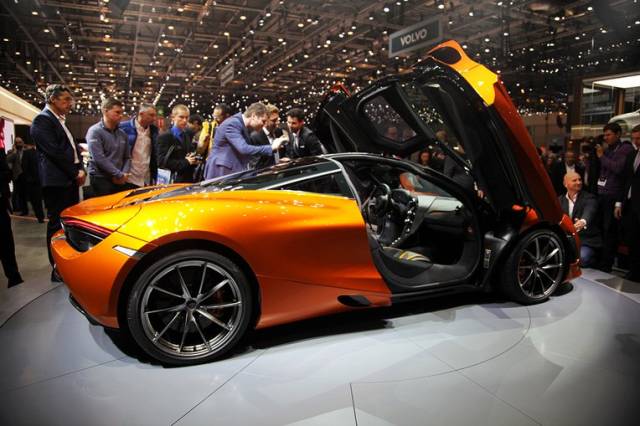 Impressionen vom und Premieren auf dem Genfer Autosalon 2017