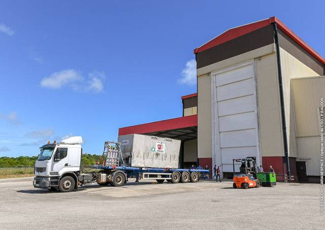 ESA/CNES/Arianespace/Optique vidéo du CSG - P Baudon