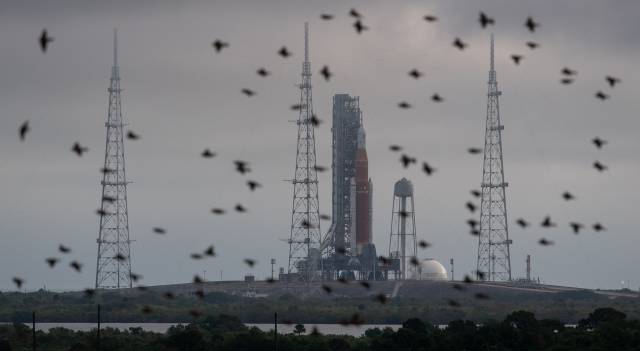 NASA/Joel Kowsky