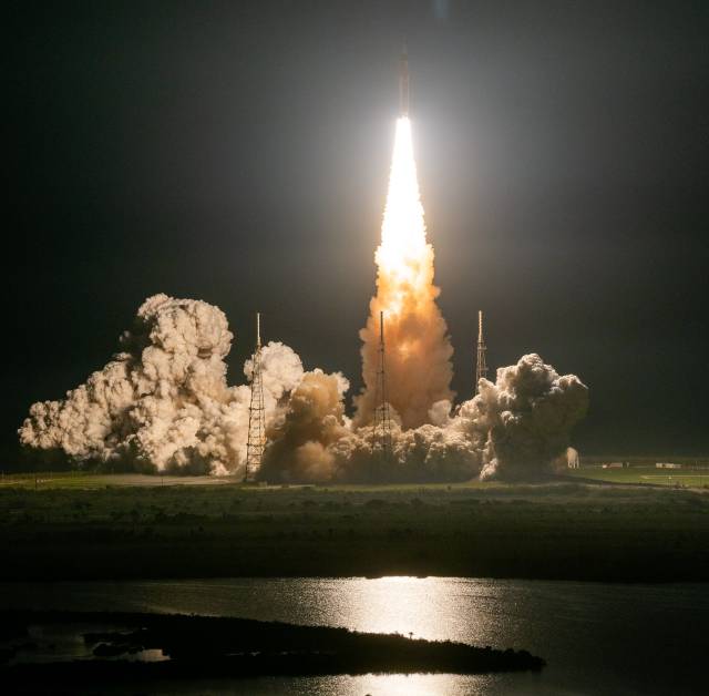 NASA/Joel Kowsky