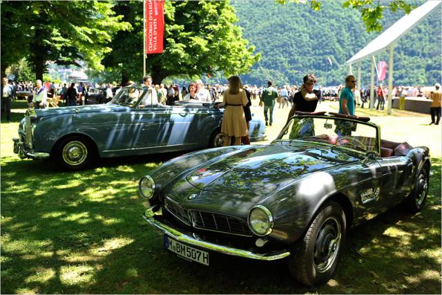 BMW, seit 1999 Schirmherr der Veranstaltung, hatte alte Rolls-Royce und einen BMW 507 aus dem Fundus mitgebracht.
