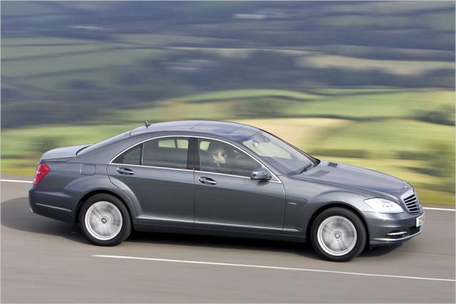 Mercedes W 221 (2005)