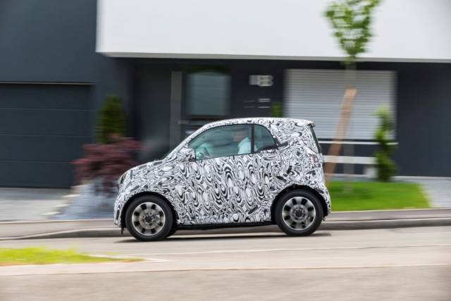 Dass der Smart ein gutes Auto wird, daran zweifeln wir nicht. Ob den schon bisher zu teuren Weg weitergehen die Antwort ist, daran schon eher.