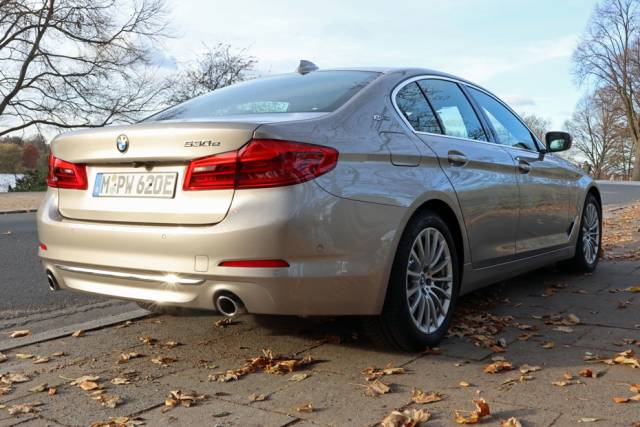 BMW 530e