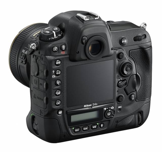 Nikon 4Ds mit 58 mm 1:1.4