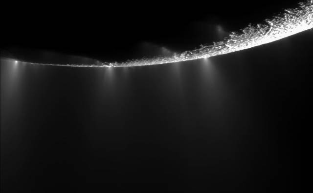 Geysire auf Enceladus