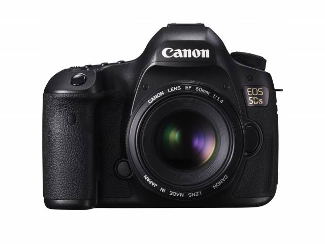 Canon EOS 5DS von vorne