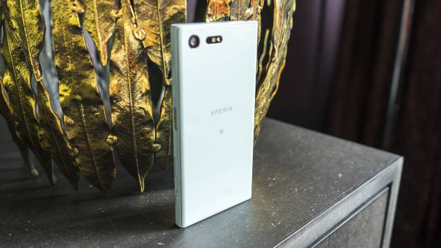 Sony Xperia X Compact