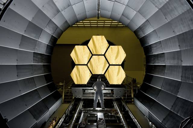 James Webb Weltraumteleskop: Hauptspiegel ist fertig