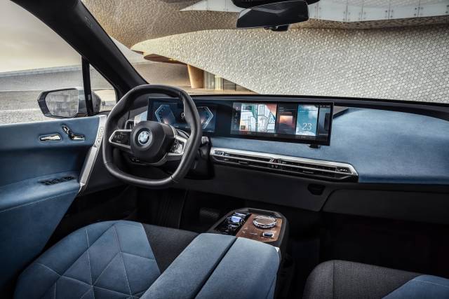 BMW iX Innenraum