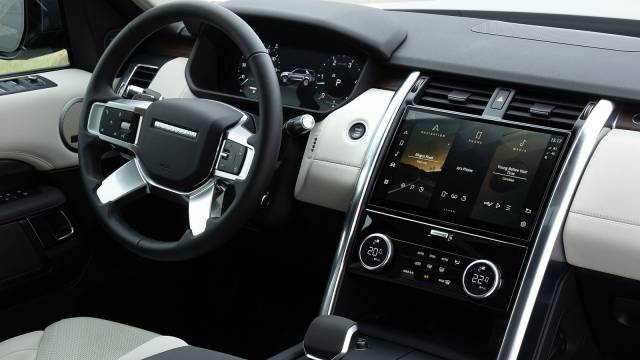 Land Rover Discovery D300 AWD​ Interieur