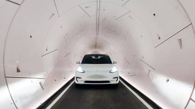 TBC LVCC Loop Tesla im Tunnel